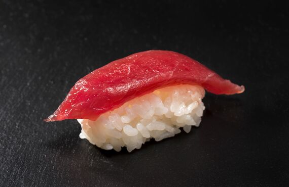 豊洲の寿司屋はカウンター席がございますのでお一人様でもお越しになれます